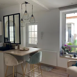  Apartamento Le Saint Cyp - - Entier Cosy Et Au Calme, Proche Du Metro